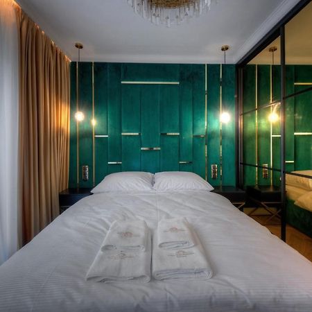 Luxury Del Sol Apartments ชวีโนวิชแจ ภายนอก รูปภาพ