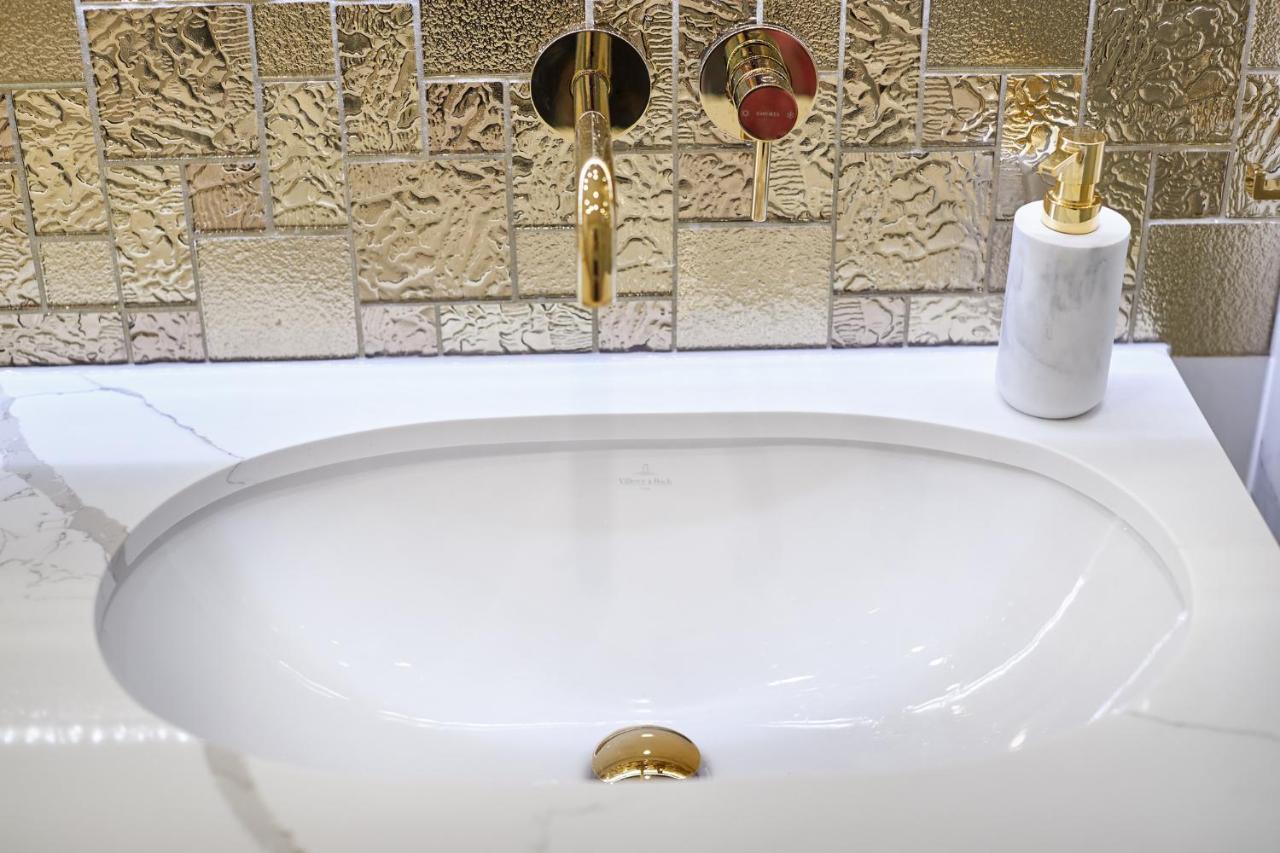 Luxury Del Sol Apartments ชวีโนวิชแจ ภายนอก รูปภาพ